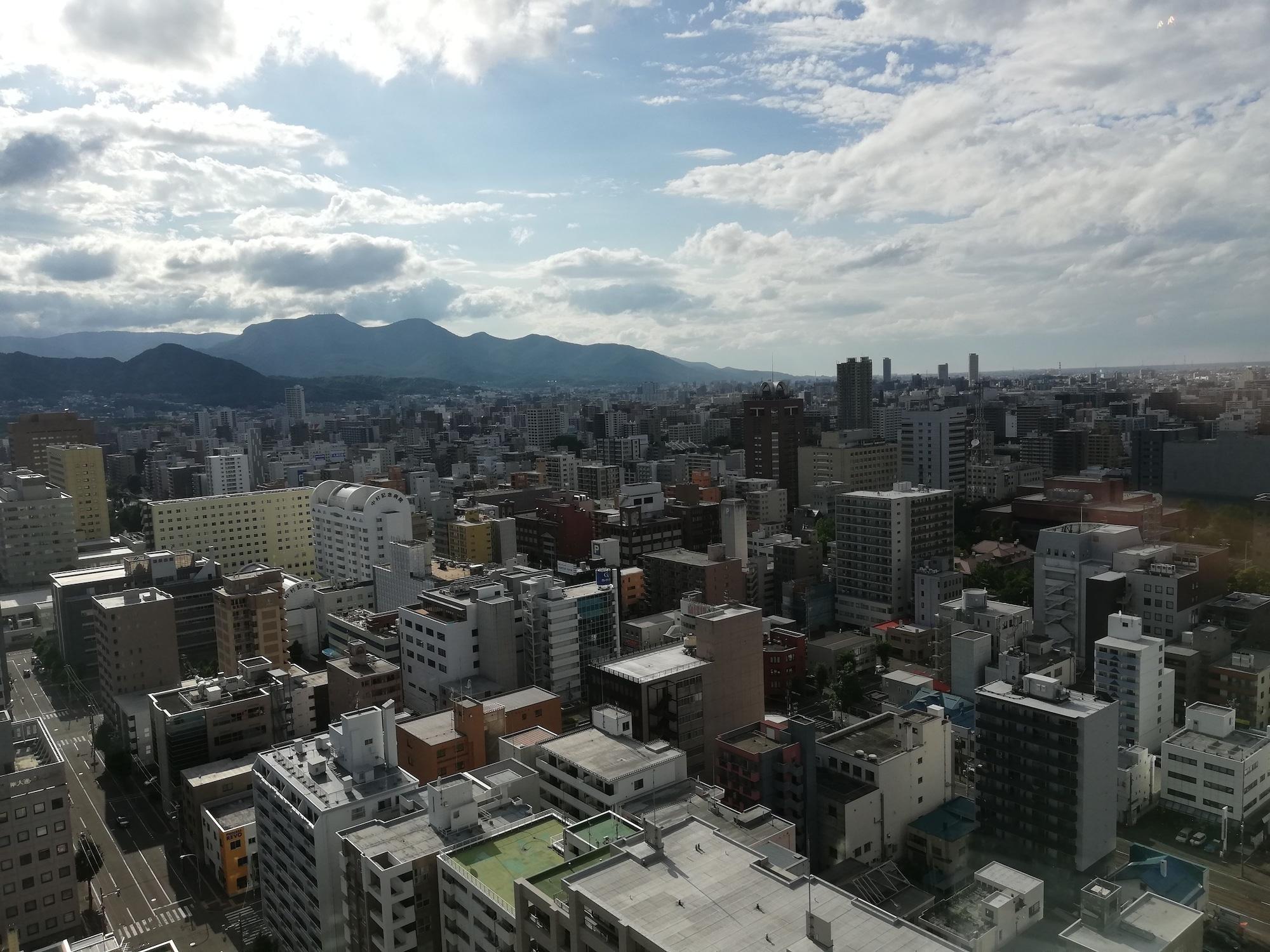 Sapporo Prince Hotel المظهر الخارجي الصورة View of the city